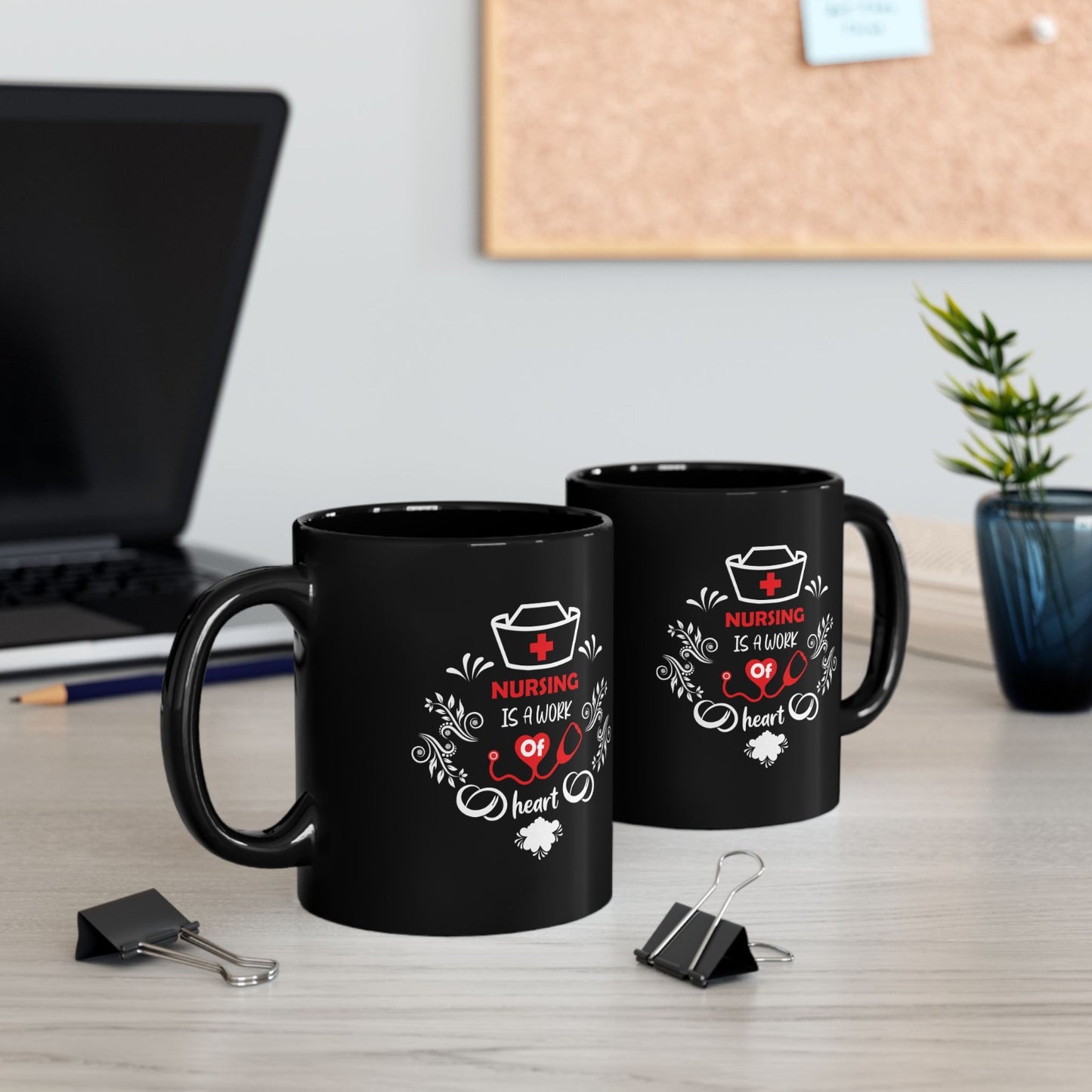 Nurse Heart Black Mug, Perfect Gift for Healthcare Workers, Coffee Lovers, Nursing Graduates, Valentine’s Day, Appreciation for Nurse