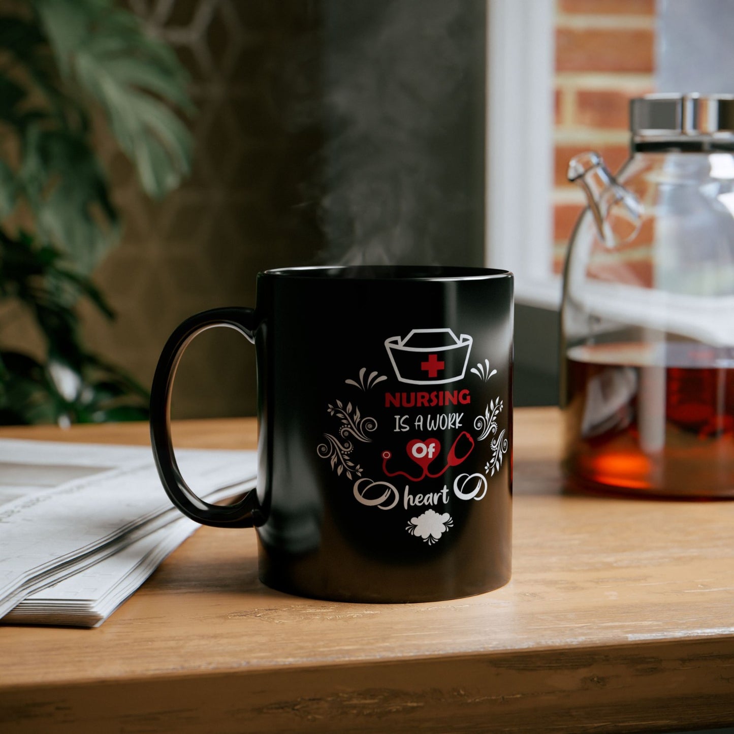 Nurse Heart Black Mug, Perfect Gift for Healthcare Workers, Coffee Lovers, Nursing Graduates, Valentine’s Day, Appreciation for Nurse